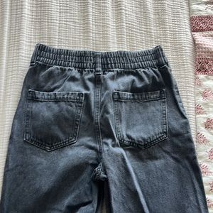 Black denim taper pants